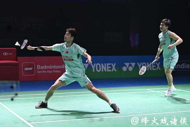 “梁王”“圣坛”折桂印度羽毛球公开赛