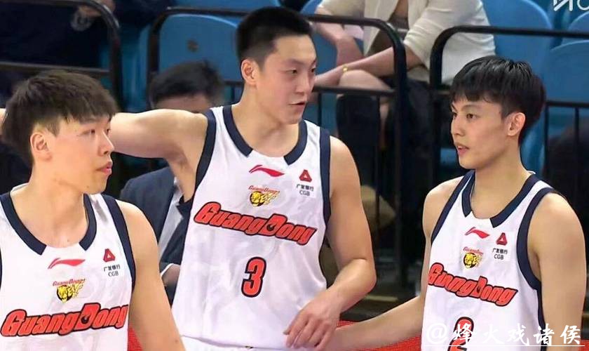 广东男篮被批“又菜又爱玩”，焦伯乔伤势确认，徐杰与胡明轩状态回暖